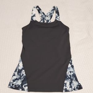 GAIAM exercise cross strap tank. Size XS